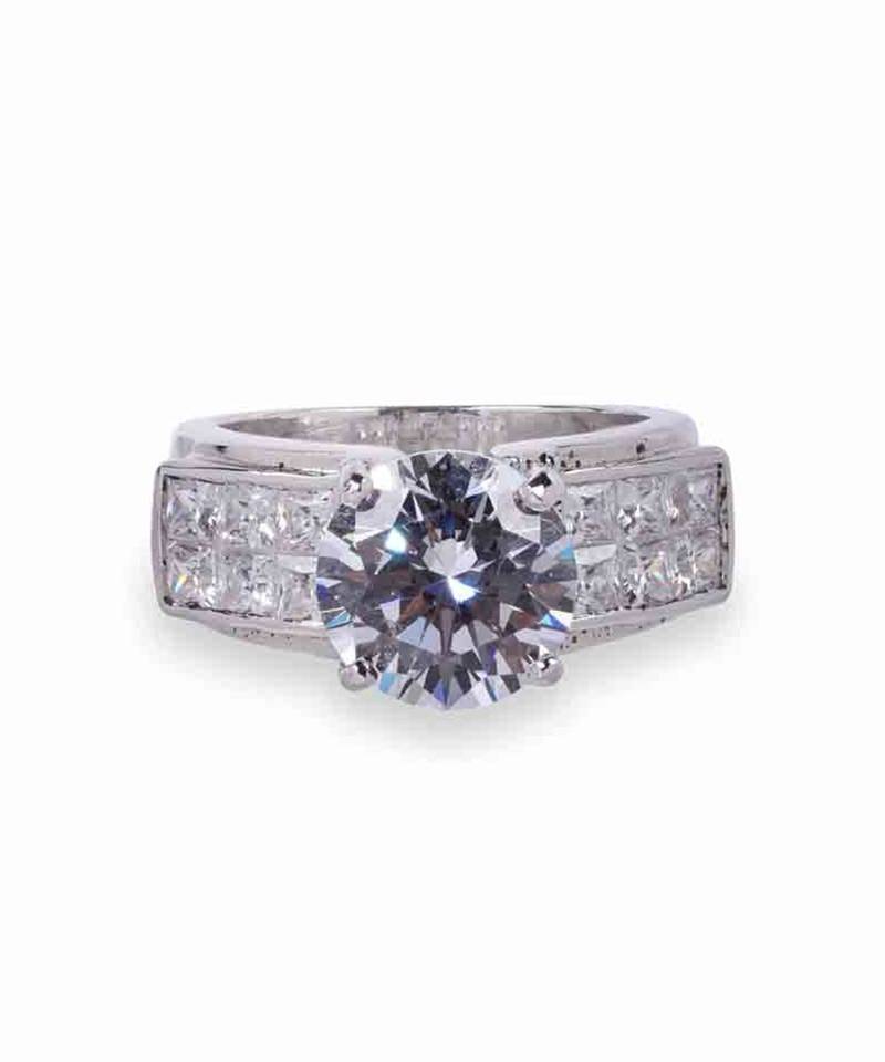 Round Classic Solitaire With Elevated Diamond Band