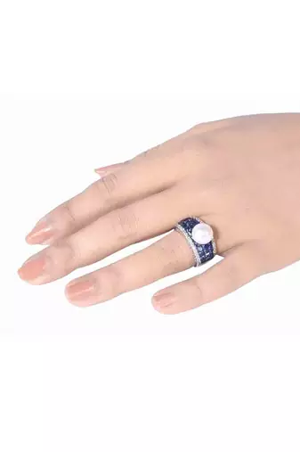 Blue Invisible Setting With Cultured Pearl