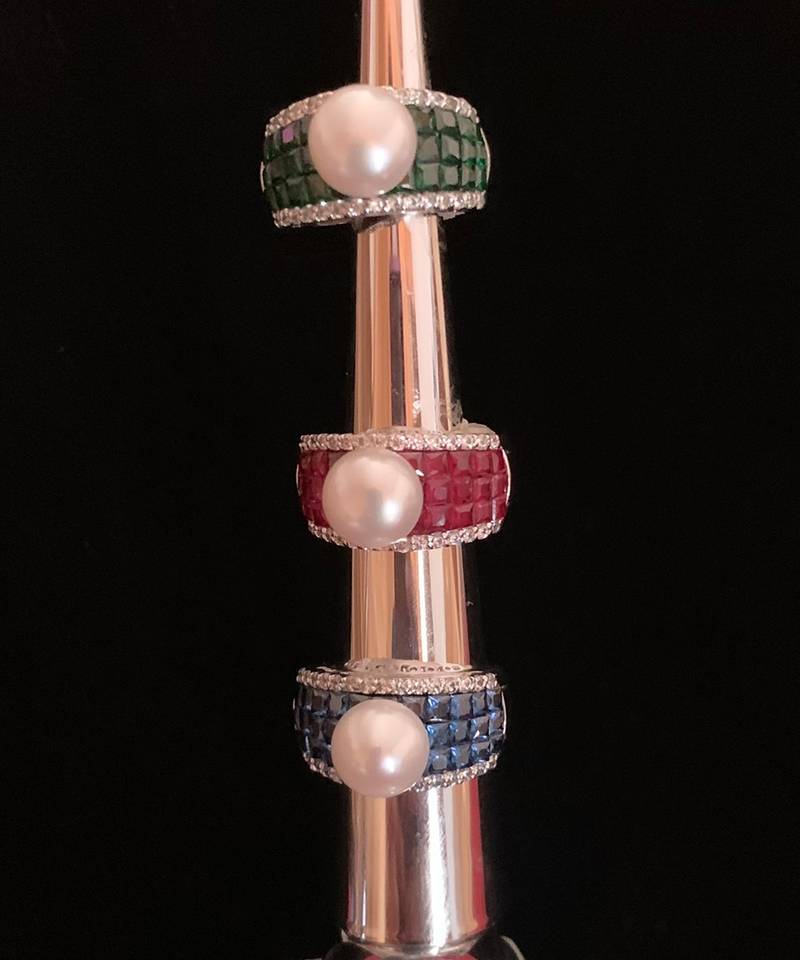 Blue Invisible Setting With Cultured Pearl