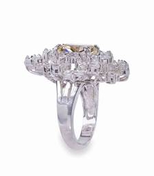 Yellow Center With Uneven Setting Of Diamond Cluster