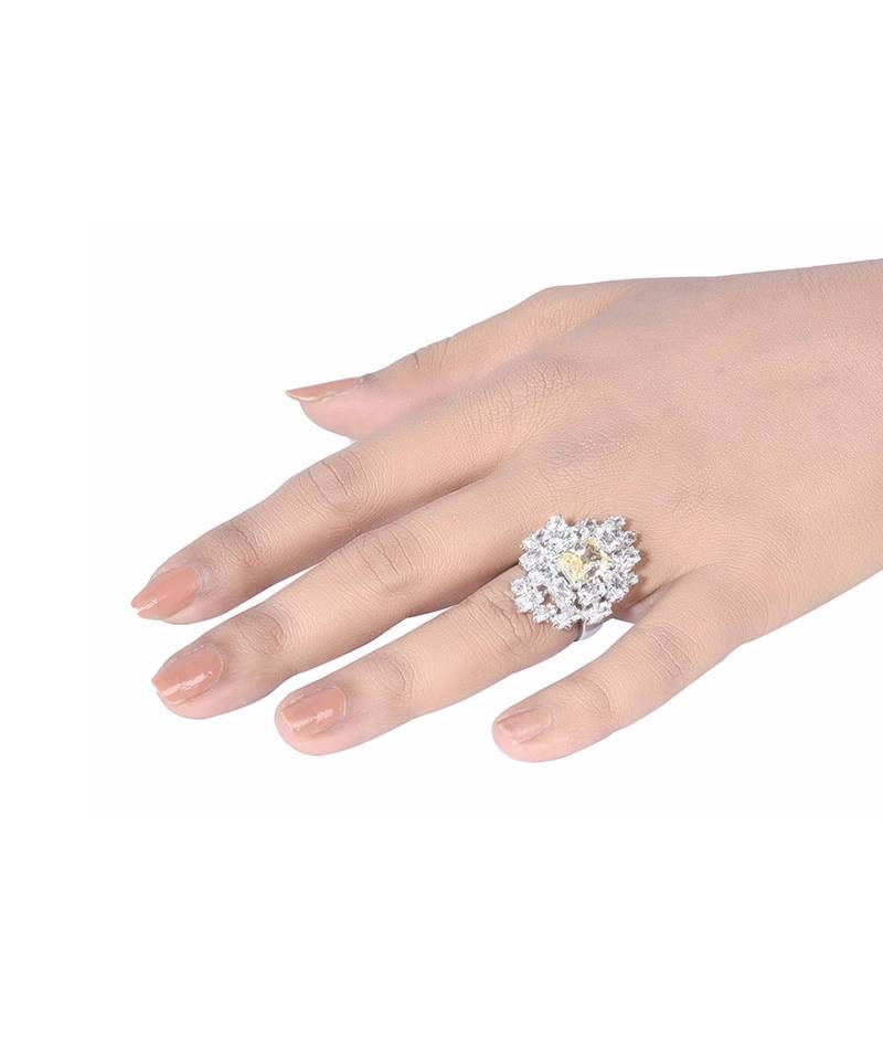 Yellow Center With Uneven Setting Of Diamond Cluster