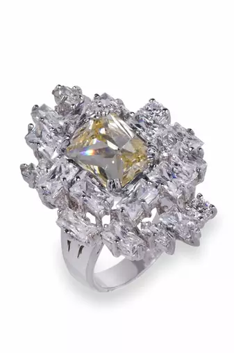 Yellow Center With Uneven Setting Of Diamond Cluster