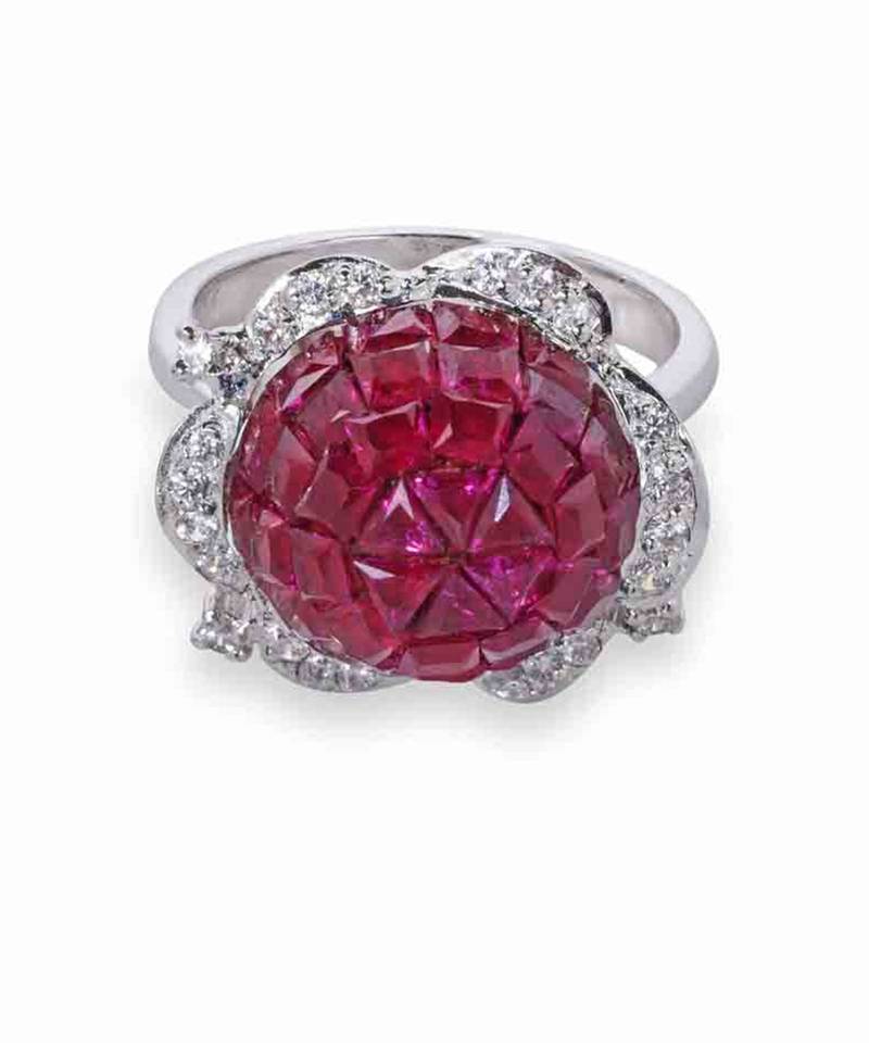 Red Invisible Setting Flower Shaped