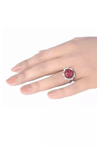 Red Invisible Setting Flower Shaped