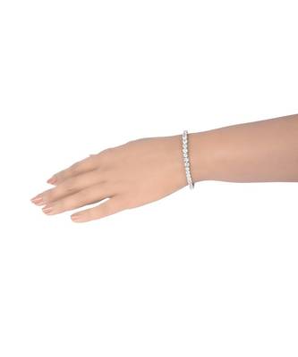 Graded Round Solitaire Tennis Bracelet 3