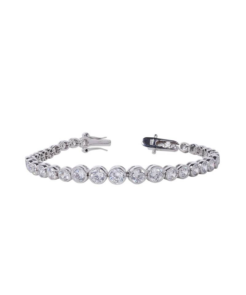 Graded Solitaire Tennis Bracelet In Bazel Setting