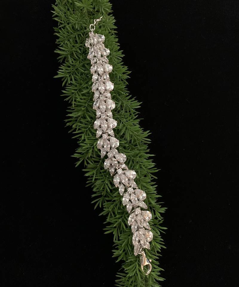 Clustered Diamond Tennis Bracelet