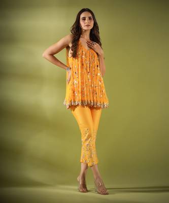 Haseena Phool Jaal Gota Patti Tunic Pants Co-Ord Set In Mnago Yellow 1