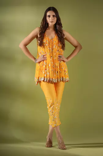 Haseena Phool Jaal Gota Patti Tunic Pants Co-Ord Set In Mnago Yellow