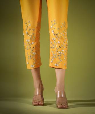 Haseena Phool Jaal Gota Patti Tunic Pants Co-Ord Set In Mnago Yellow 6