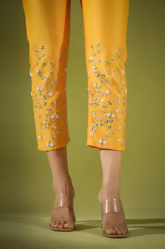 Haseena Phool Jaal Gota Patti Tunic Pants Co-Ord Set In Mnago Yellow