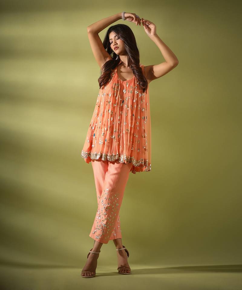Haseena Phool Jaal Gota Patti Tunic Pants Co-Ord Set In Peach