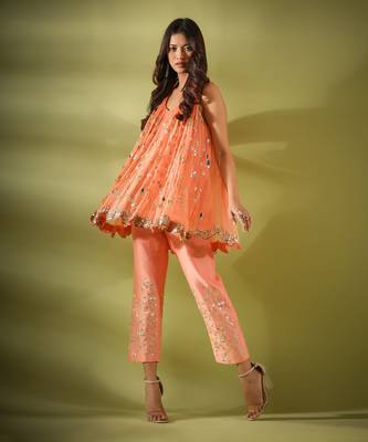Haseena Phool Jaal Gota Patti Tunic Pants Co-Ord Set In Peach 4