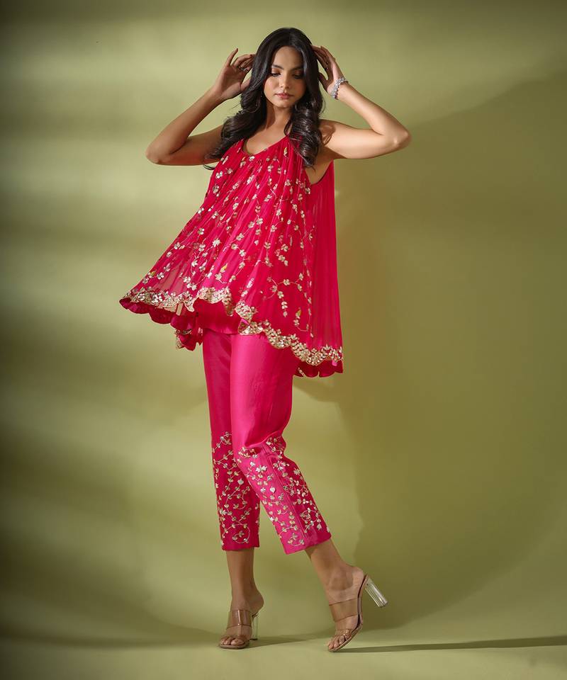 Haseena Phool Jaal Gota Patti Tunic Pants Co-Ord Set In Fuchsia