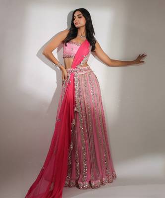 Haseena Noor Darpan Lehenga Set In Candy Pink 1