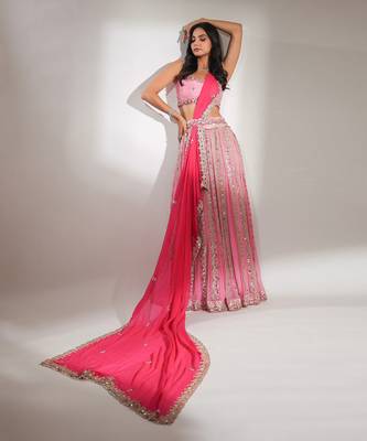 Haseena Noor Darpan Lehenga Set In Candy Pink 8
