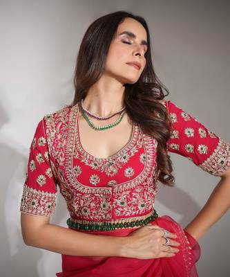 Haseena Cherry Red Organza Saree 4