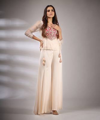 Haseena Folk Co-Ord Set In Fawn 2