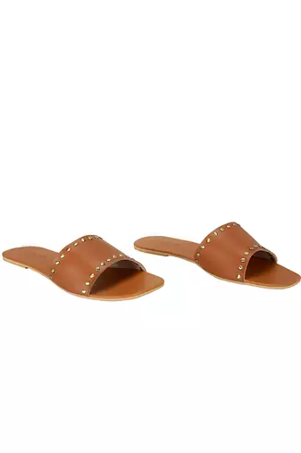 Sole Stories_Rivet Sliders In Tan