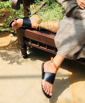 Sole Stories_Two Toned Flats 1