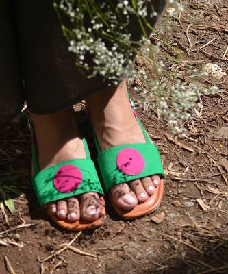Sole Stories_Bindi Backstraps In Green 1