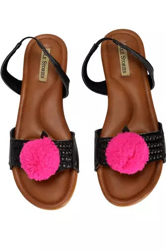 Sole Stories_Kohl Sliders In Black