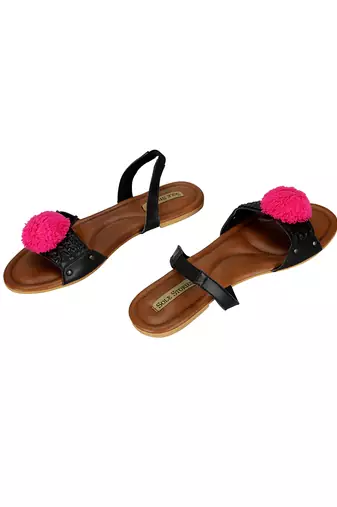 Sole Stories_Kohl Sliders In Black