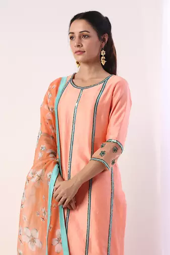 Coral Kurta Set With Organza Dupatta (Set Of 3)