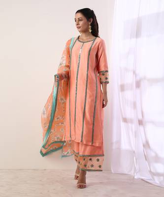 Coral Kurta Set With Organza Dupatta (Set Of 3) 5