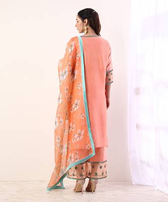 Coral Kurta Set With Organza Dupatta (Set Of 3) 6