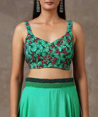 Solid Green Lehenga With Cape (Set Of 3) 6