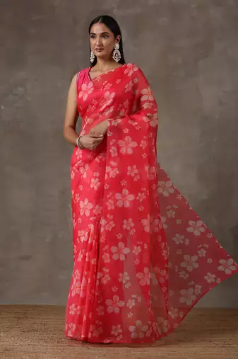 Printed Fuchsia Saree With Monotone Blouse (Set Of 2)