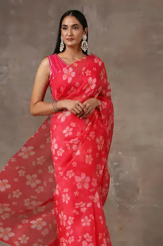 Printed Fuchsia Saree With Monotone Blouse (Set Of 2)