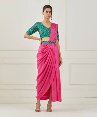 Fuchsia Draped Saree (Sleeves Blouse) 5