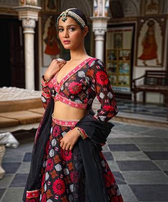 Black Floral Printed Lehenga 3