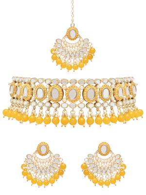 Gold Plated Traditional Kundan & Pearls Choker Necklace Chandbali Earring & Maang Tikka Ethnic Jewellery Set 1