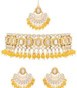 Gold Plated Traditional Kundan & Pearls Choker Necklace Chandbali Earring & Maang Tikka Ethnic Jewellery Set