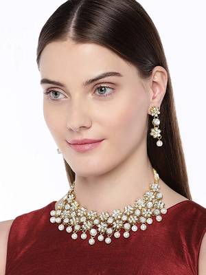 Gold Plated Traditional Kundan & Pearls Choker Necklace & Earring Ethnic Jewellery Set for Women & Girls K7229W 2