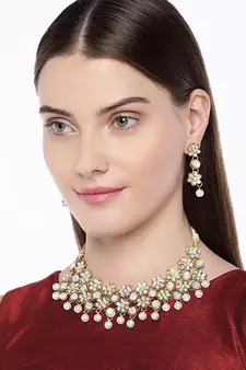 Gold Plated Traditional Kundan & Pearls Choker Necklace & Earring Ethnic Jewellery Set for Women & Girls K7229W