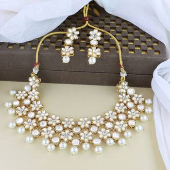 Gold Plated Traditional Kundan & Pearls Choker Necklace & Earring Ethnic Jewellery Set for Women & Girls K7229W 3