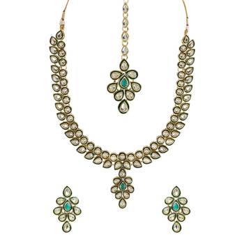 Gold Plated Traditional Necklace Jewellery Set with Earrings & Maang Tikka for Women  1