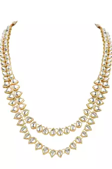 Gold Plated Traditional Kundan Necklace Jewellery Set with Earrings & Maang Tikka for Women 