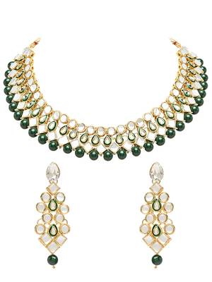 Gold Plated Traditional Kundan & Pearls Choker Necklace Jewellery Set with Earrings for Women and girls 1