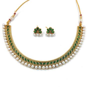 Gold Plated Traditional Green Choker Necklace Jewellery Set For Women/Girls  4