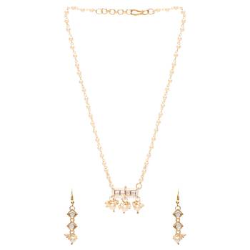 Gold Plated Traditional Pearl Beaded Stylish Necklace Jewellery Set with Earrings for Girls  1