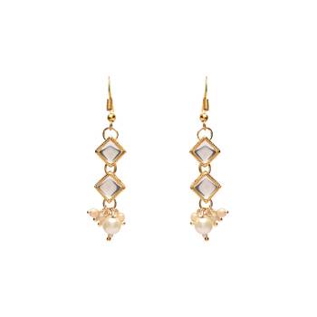 Gold Plated Traditional Pearl Beaded Stylish Necklace Jewellery Set with Earrings for Girls  2