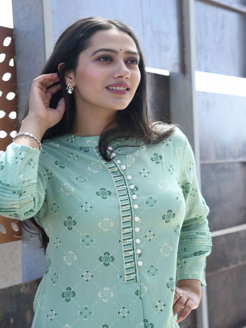 GREEN PRINTED HANDWORK KURTA WITH PANT SET