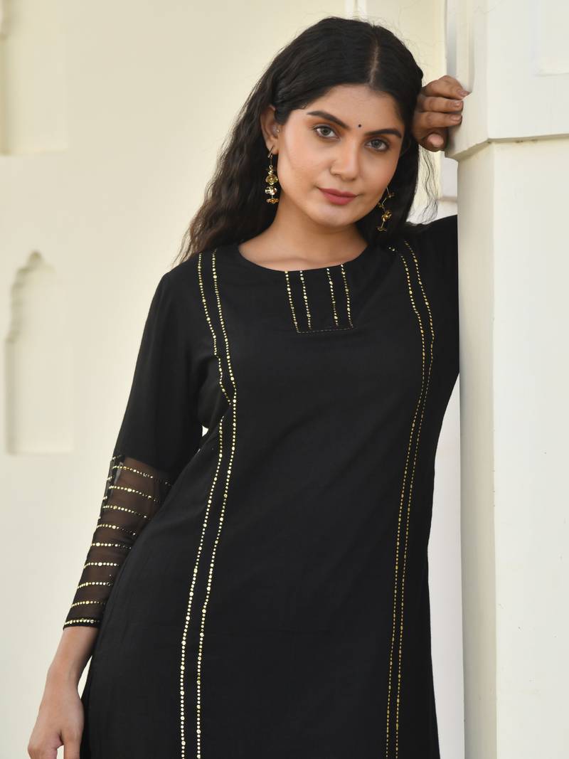 DEJA BLACK KURTA-PANT SET