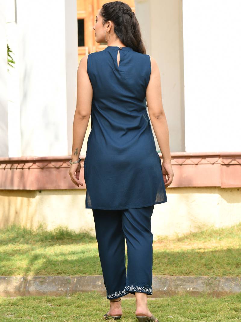 LEILA JARI EMBROIDERED KURTI SET