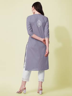 Grey Cotton Embroidery Cotton Kurta With Pant 3